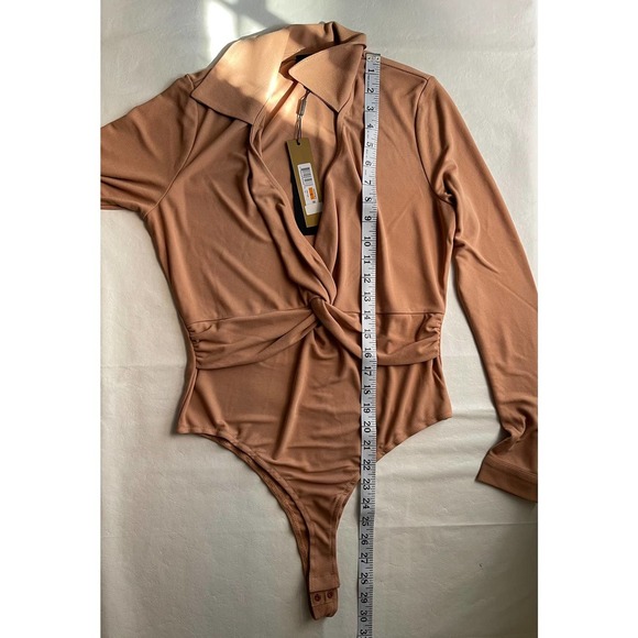 Donna Karan New York Twist Front Plunge LS Crepe Jersey Bodysuit in Toast Size S - Picture 10 of 10